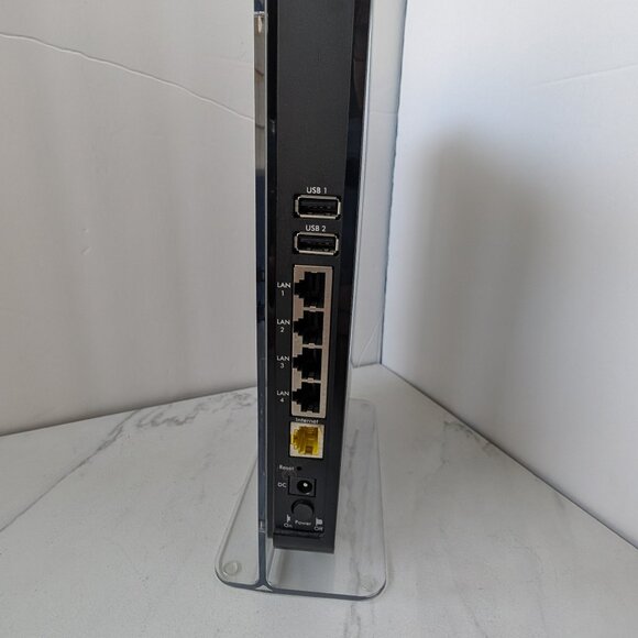 NETGEAR N900 Wireless Dual Band Gigabit Router, Model; R4500 - Picture 8 of 8
